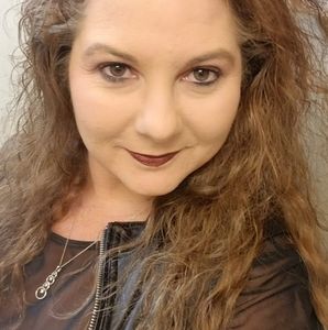 Meet your Posher, Tabatha